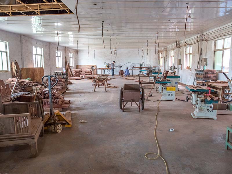 东坡楼梯地板柜门的油漆修复-14