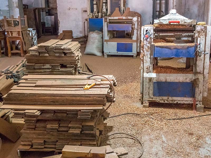 东坡柜门油漆修复报价