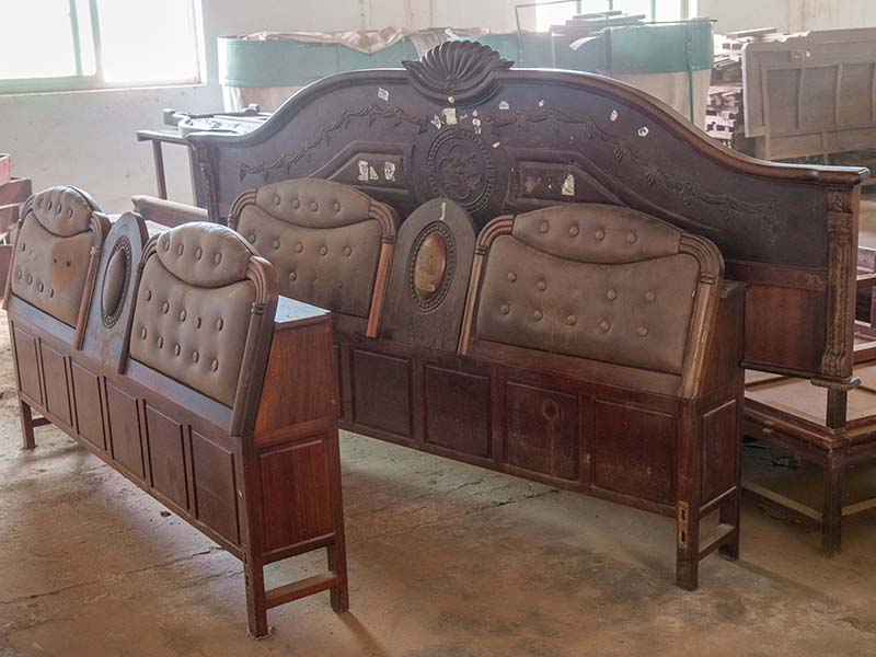 东坡红木家具维修翻新
