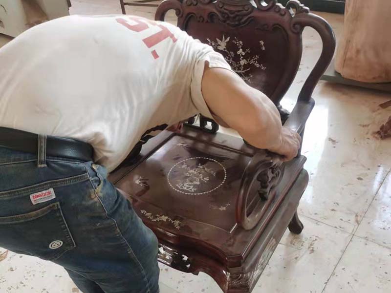 东坡老旧红木家具保养技巧